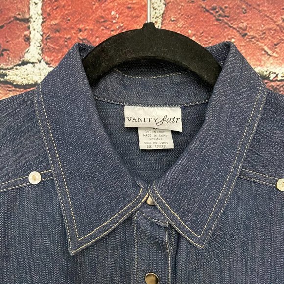 Coastal Grandma Vintage Vanity Fair Women Snap Button Shirt Size 16 XL Denim - Picture 5 of 9